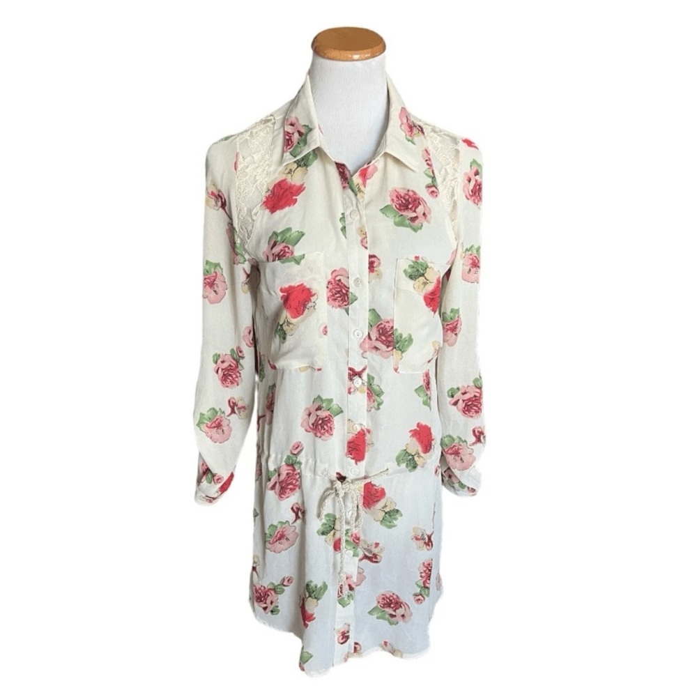 Miss Me Floral Lace Shoulders Drawstring Waist Long Tunic Size Large